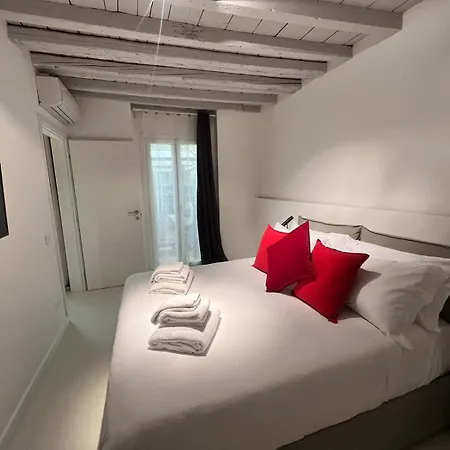 New Ground Floor And Patio Apartmán