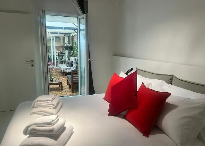 New Ground Floor And Patio Флоренция