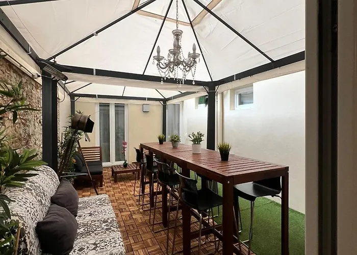 New Ground Floor And Patio Апартаменты *